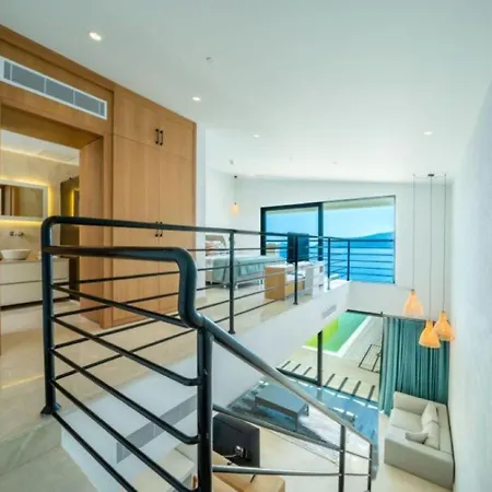 Lures Hotel *